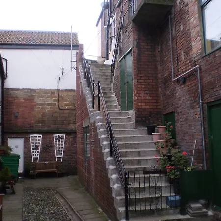 The Pebbles 公寓 *