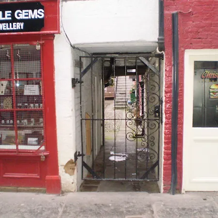 The Pebbles * 惠特比